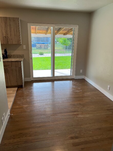 Building Photo - 2525 14th Ave Ct