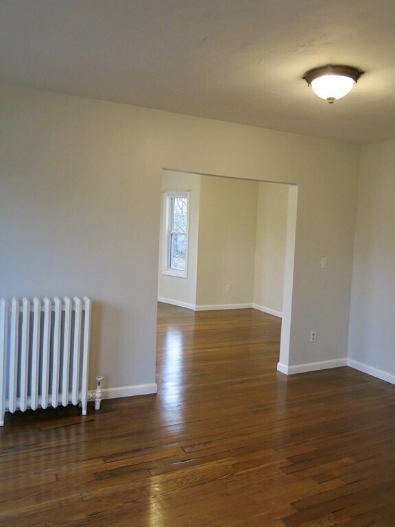 Building Photo - 218 Whitman Ave