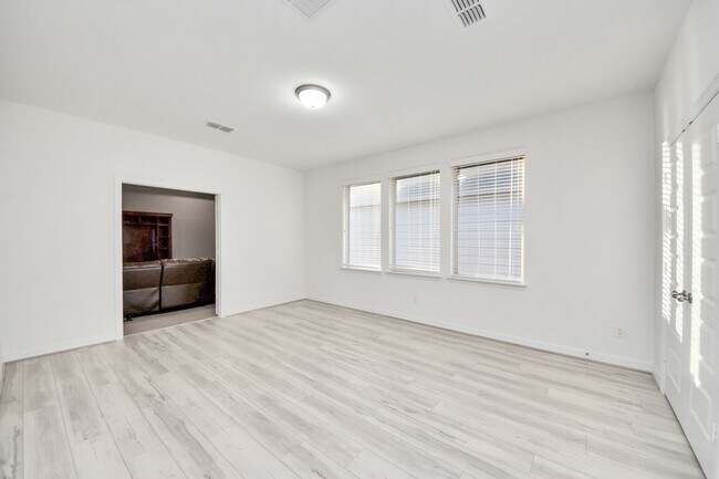Building Photo - 6707 Regatta Park Ln