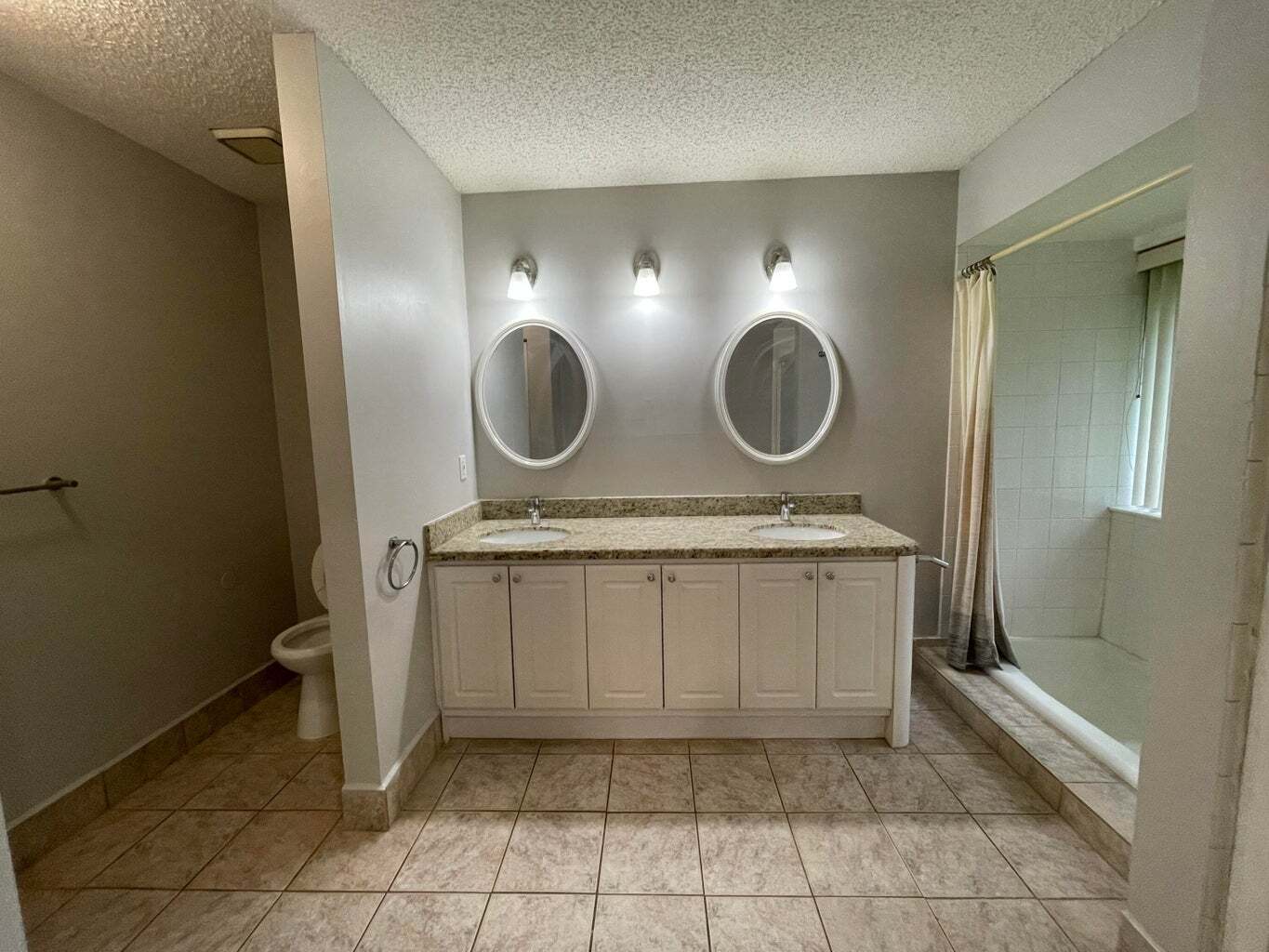 Building Photo - 9173 Tivoli Pl