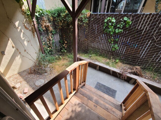 Building Photo - Utilities Included! Hayward 2-Bedroom with...