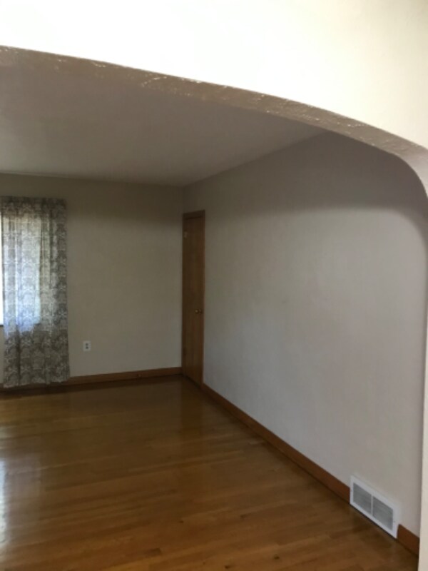 Building Photo - 224 Norway Ave