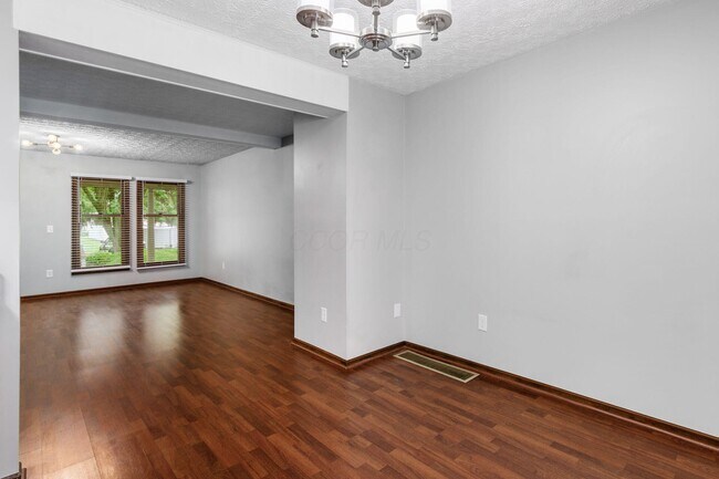 Building Photo - 5841 Elmbridge Ln