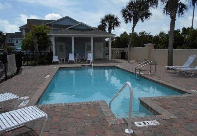 Building Photo - 2BR/2BA SFR w/ Updated Kitchen Appliances in St. Augustine