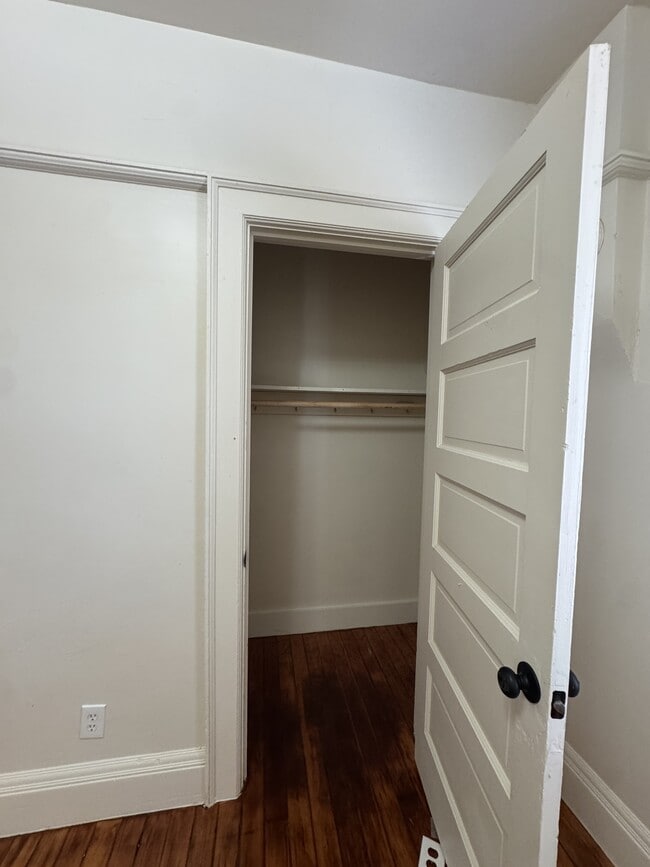 Building Photo - 1403 E Fillmore St