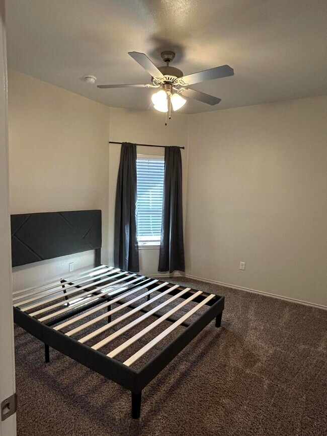 Building Photo - 12007 Englewood Ave