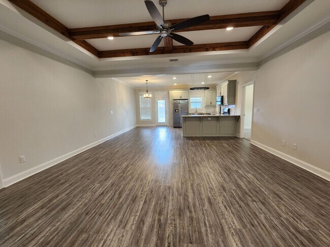 Building Photo - Charming 4-Bedroom Home with Modern Finishes in Hahira, GA - Lawn Care Included