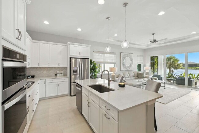 Building Photo - AZURE AT HACIENDA LAKES - 2 bedroom spacio...