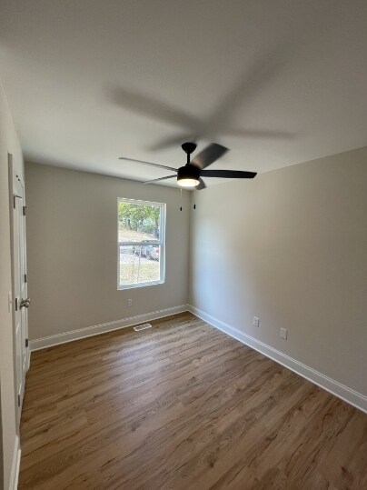 Building Photo - 1228 Sholar Ave