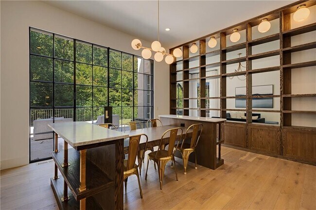 Building Photo - 3570 Knollwood Dr NW