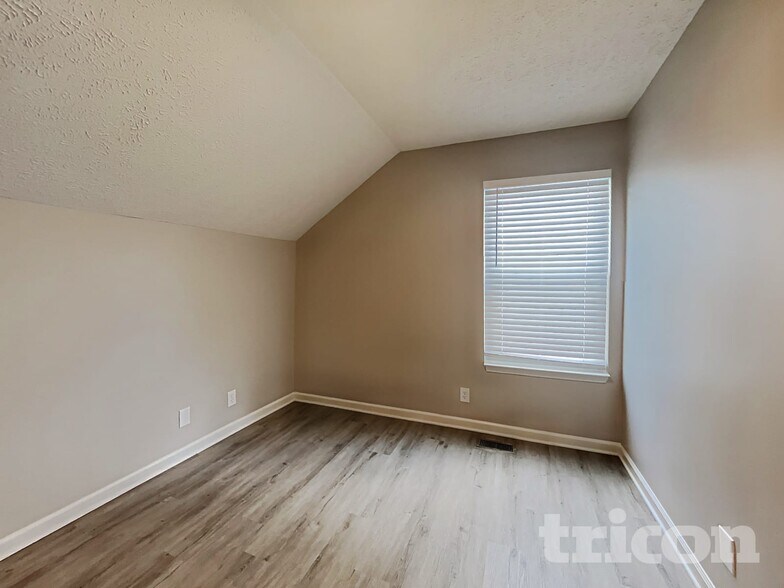 Building Photo - 257 Indian Park Dr