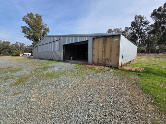 Building Photo - REDUCED!!!