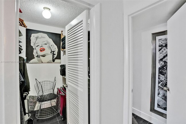 Building Photo - 4000 NE 170th St