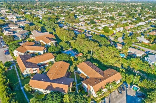 Building Photo - 12104 FL A1AAlt