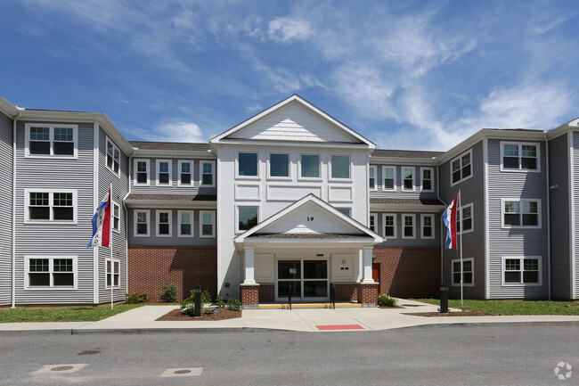 Building Photo - Carriage Maker Place