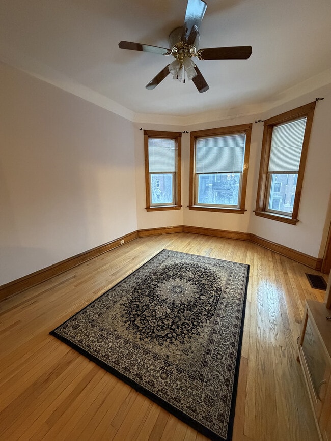 Building Photo - 2526 W Gunnison St