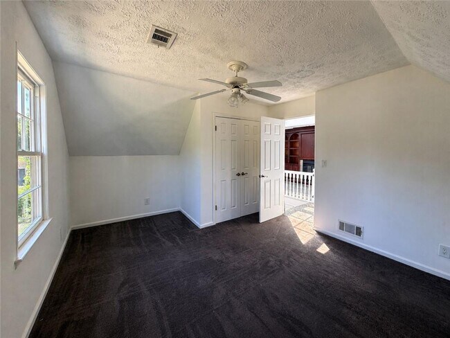 Building Photo - 4225 Friar Tuck Ln