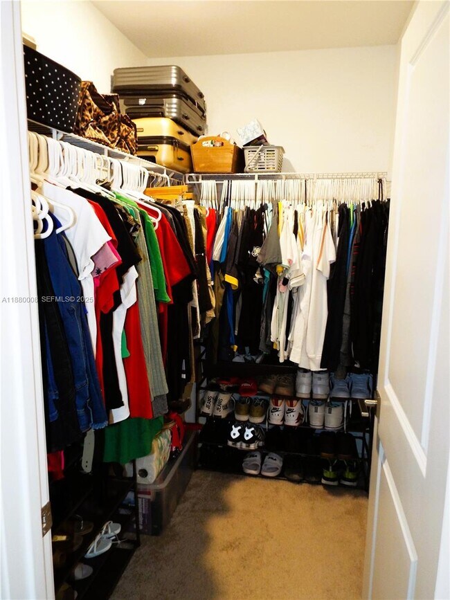 Building Photo - 2363 SE 11th St