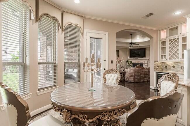 Building Photo - 20315 Knights Branch Dr