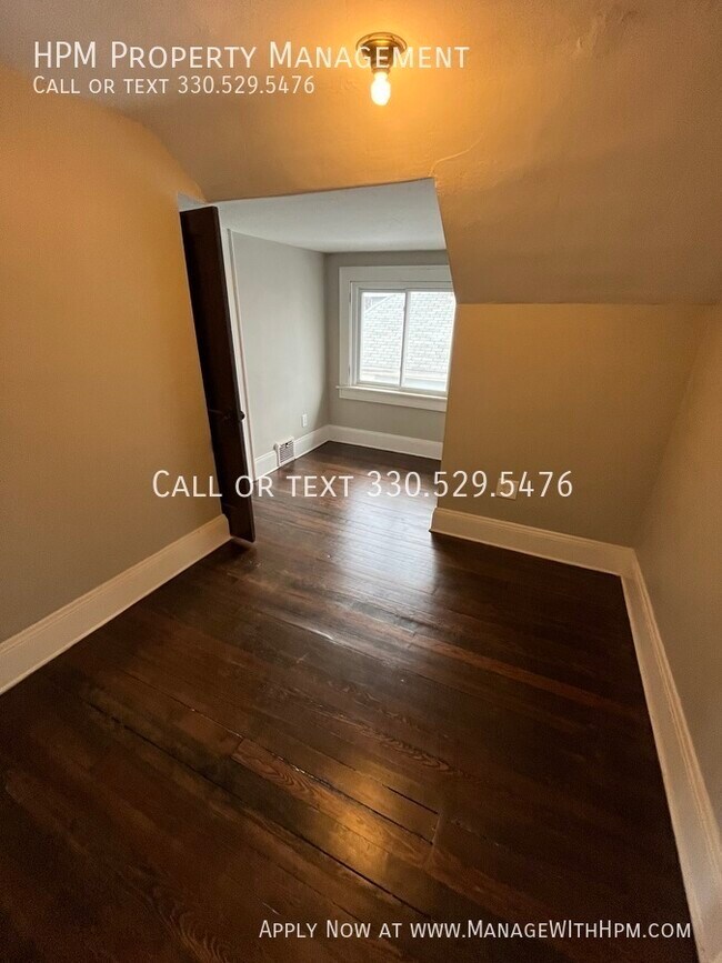 Building Photo - 59 S Highland-3