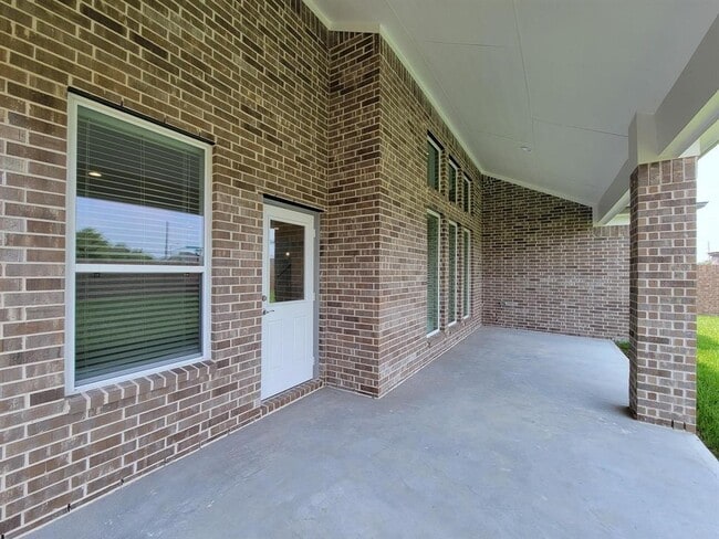 Building Photo - 23622 Iris Field Ct
