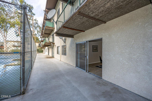 Building Photo - 5460 White Oak Ave