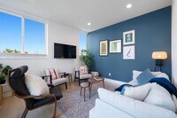 Building Photo - 4510 1st Ave NE