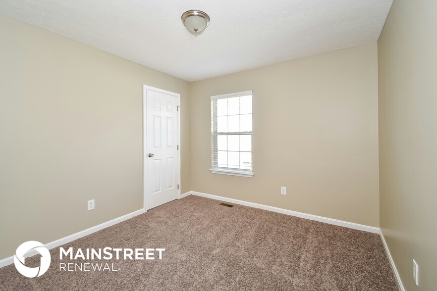 Building Photo - 176 Dogwood Run