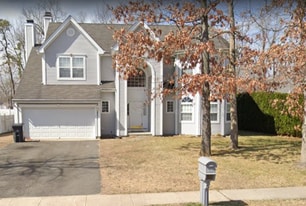 Building Photo - 45 Wrangle Brook Rd