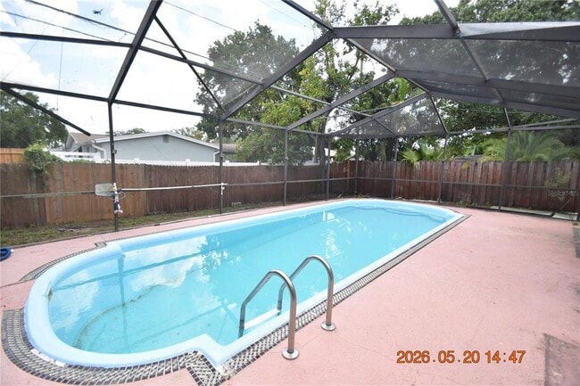 Building Photo - 8720 Flame Vine Ave