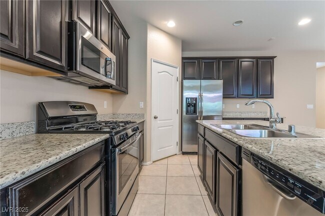 Building Photo - 7645 Lots Hills Dr