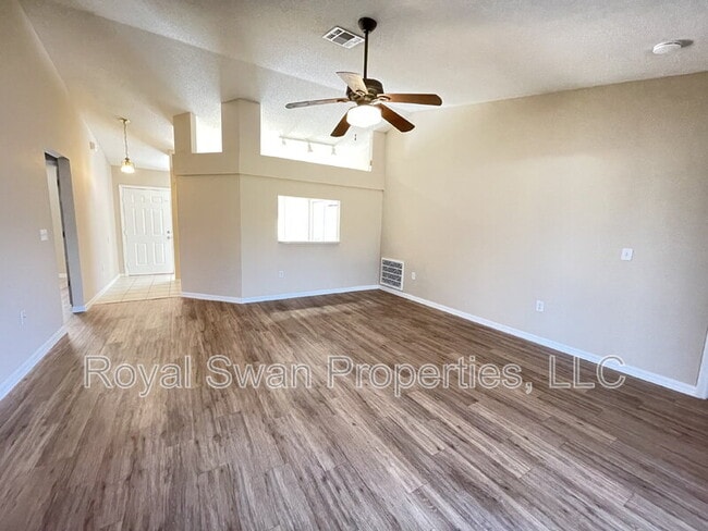 Building Photo - 6462 Horizon Point Dr