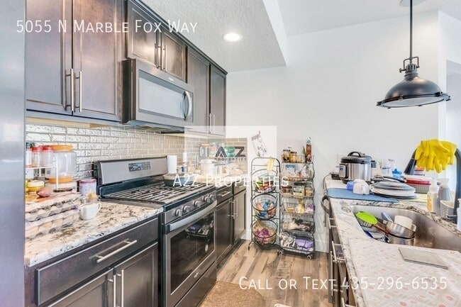 Building Photo - 5055 N Marble Fox Way