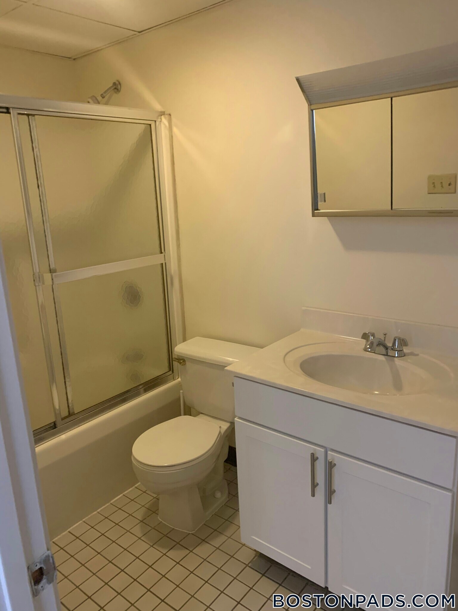 Building Photo - 81 Essex St