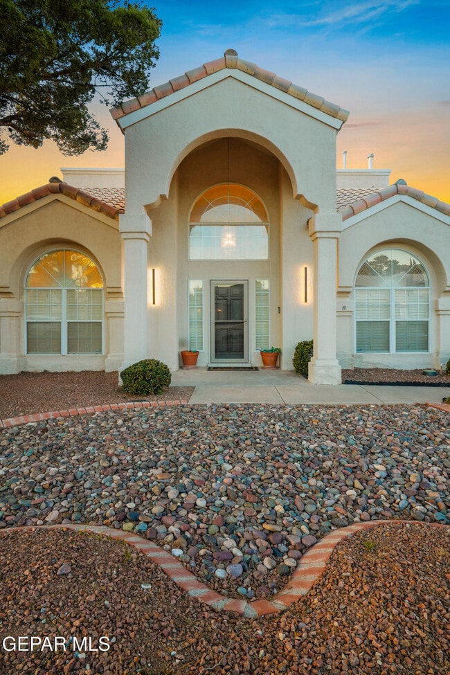 Building Photo - 6205 La Posta Dr