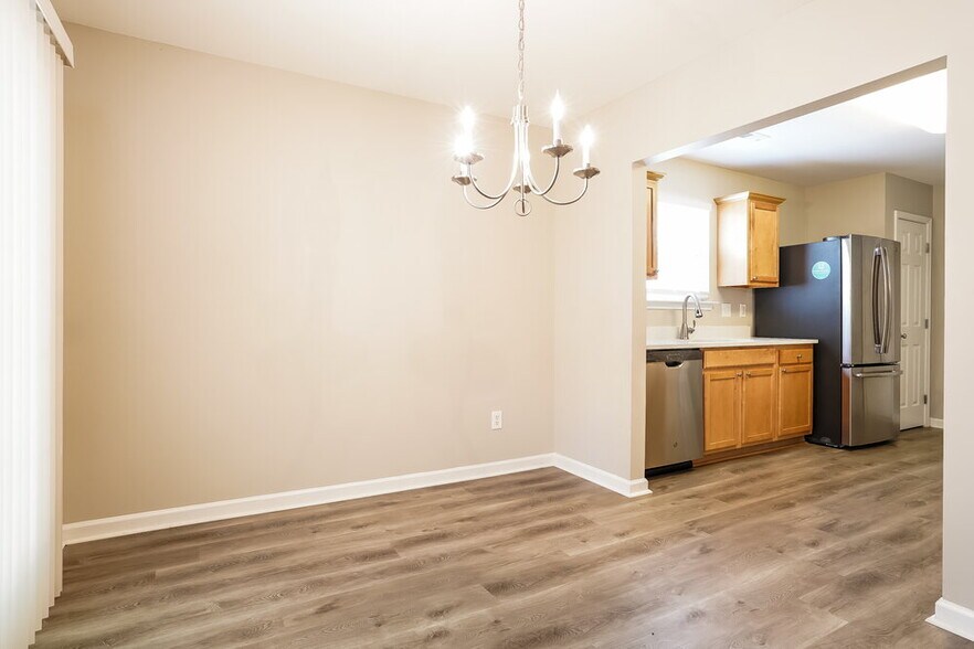 Building Photo - 6021 Herston Rd