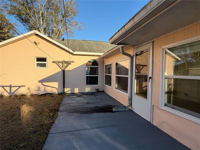 Building Photo - 375 Kaila Ct