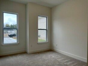 Building Photo - 25279 Burlington Dr