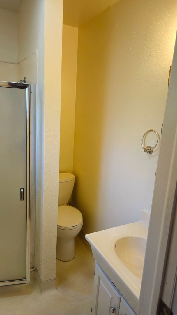 Building Photo - BG Properties, L.L.C.