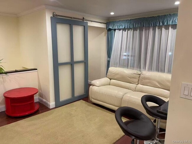 Building Photo - 136-45 Jewel Ave