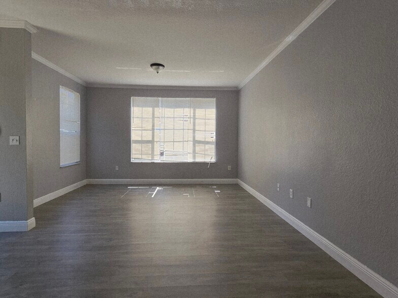 Building Photo - 9058 Lake Chase Island Way