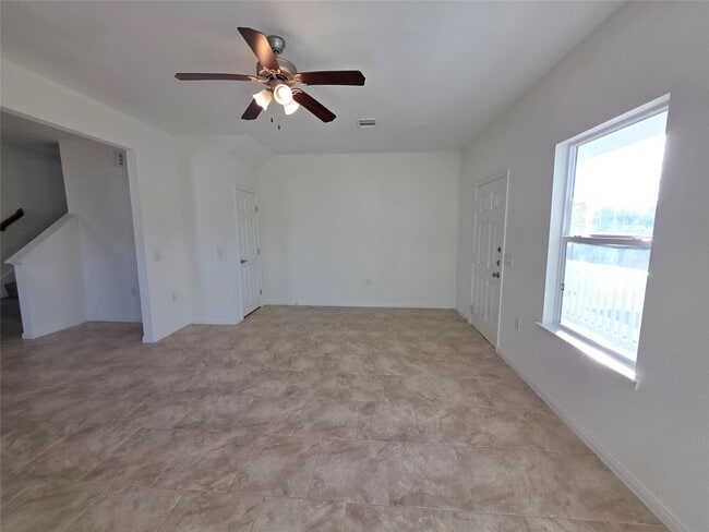 Building Photo - 8810 Bent Oak Ln