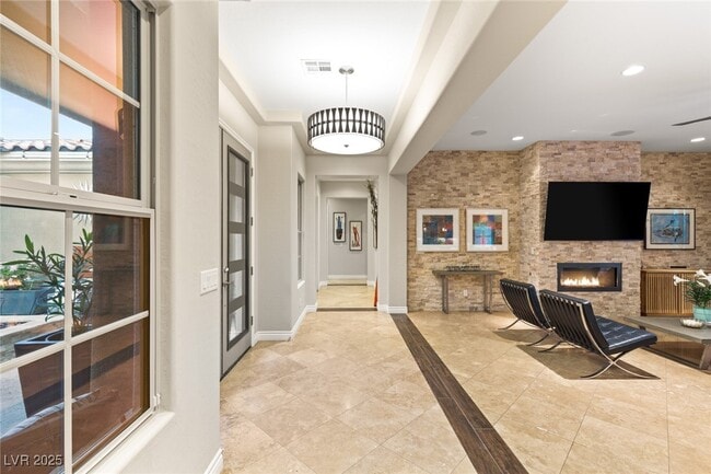 Building Photo - 21 Grand Masters Dr