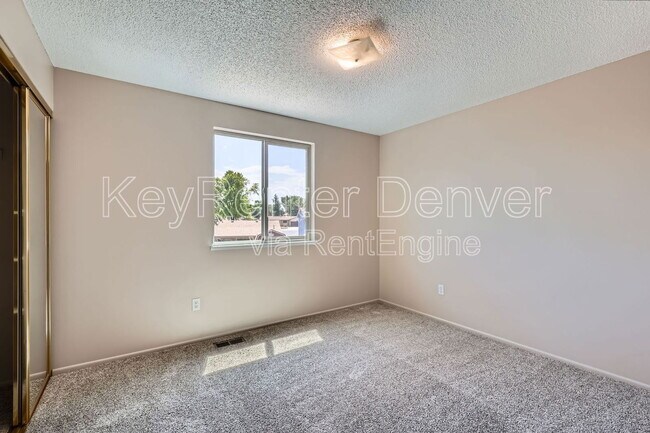 Building Photo - 3866 E 116th Ave