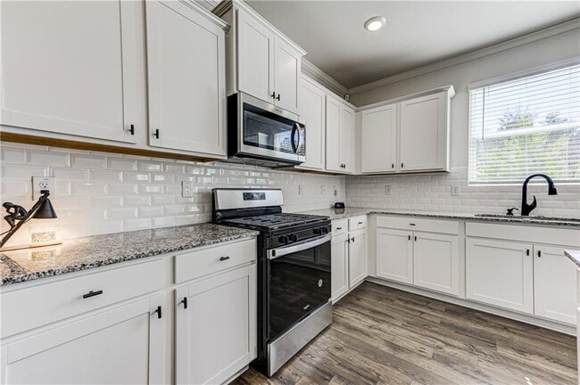 Building Photo - 3154 Ellenton Dr