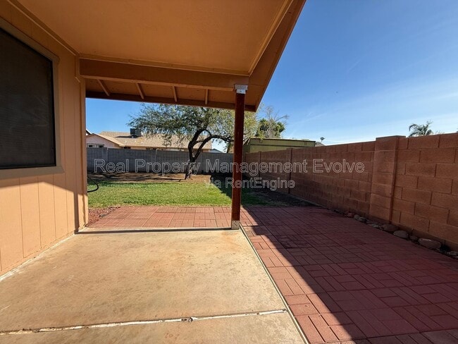 Building Photo - 20831 N 16th Ave