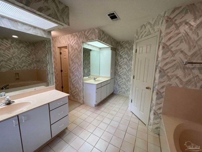 Building Photo - 941 Spring Creek Cir