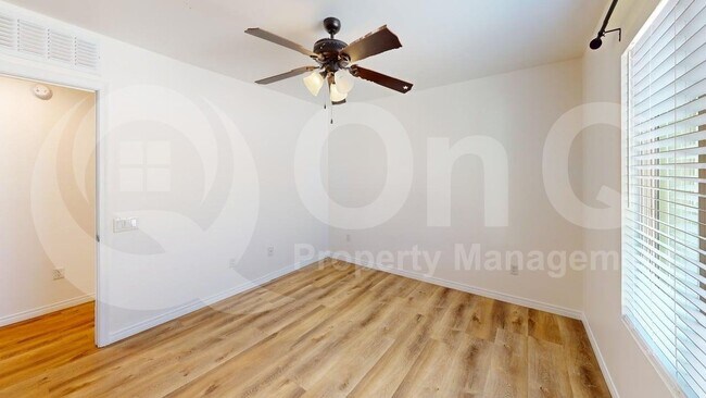 Building Photo - 11024 E Midnight Moon Ln