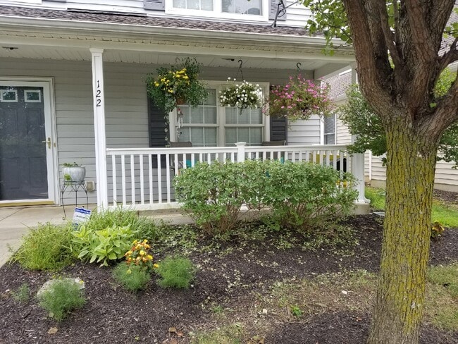 Building Photo - 122 Shay St