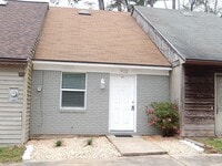 Building Photo - 932 S Lipona Rd